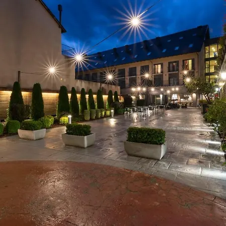 Konukevi Trainera 2*