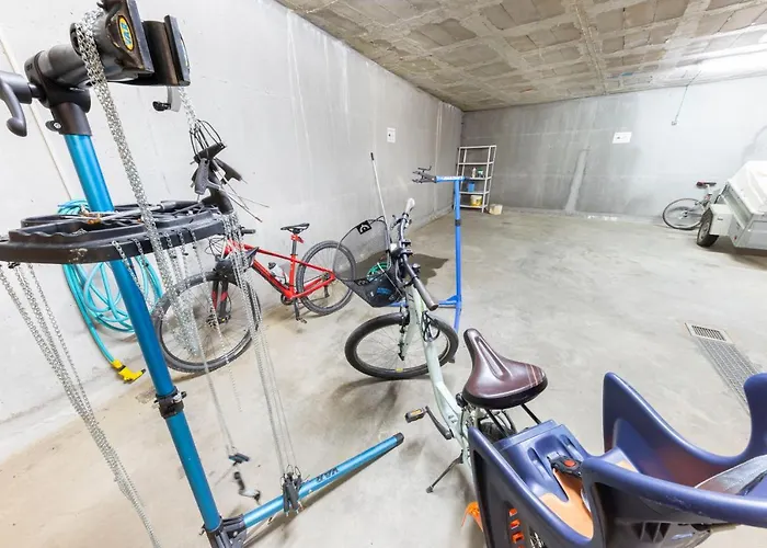 ゲストハウス Trainera エステリ・ダネウ